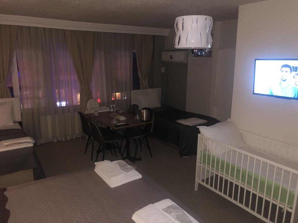 Lizzia Butik Hotel Istanboel Buitenkant foto