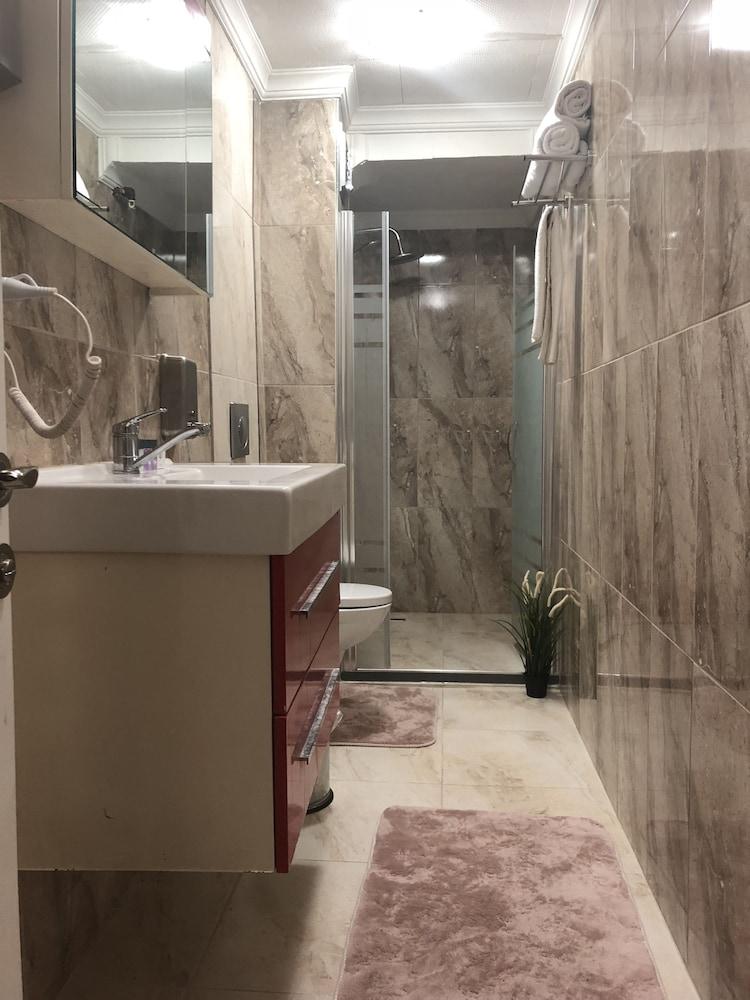 Lizzia Butik Hotel Istanboel Buitenkant foto