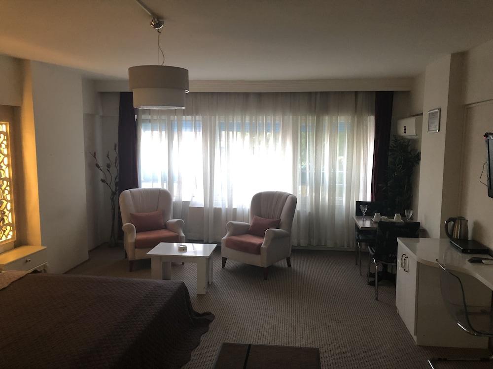 Lizzia Butik Hotel Istanboel Buitenkant foto
