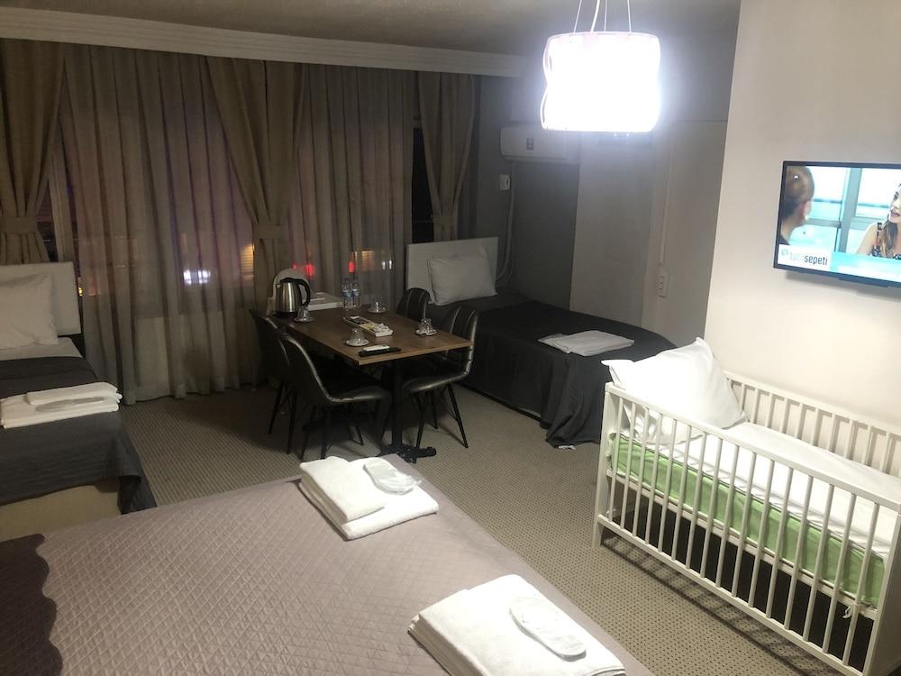 Lizzia Butik Hotel Istanboel Buitenkant foto