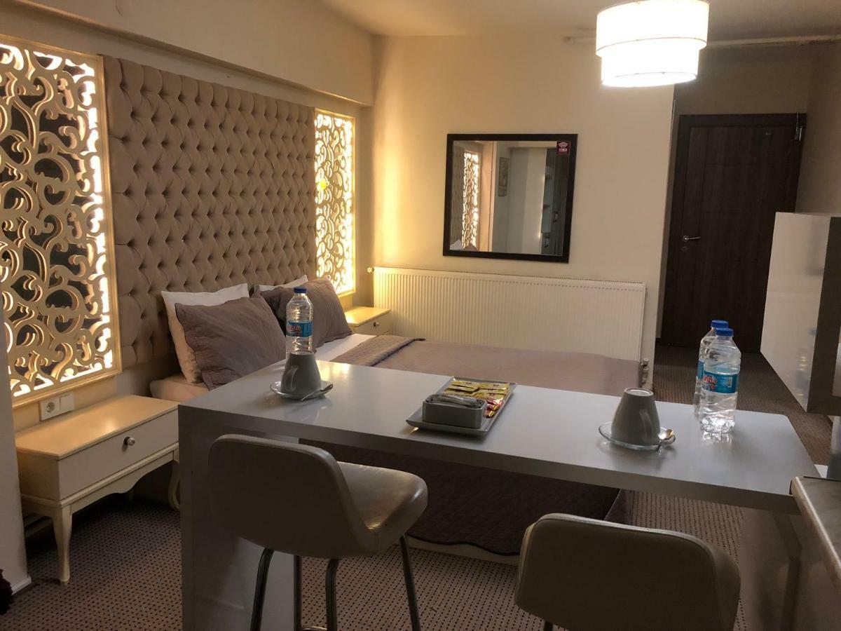 Lizzia Butik Hotel Istanboel Buitenkant foto